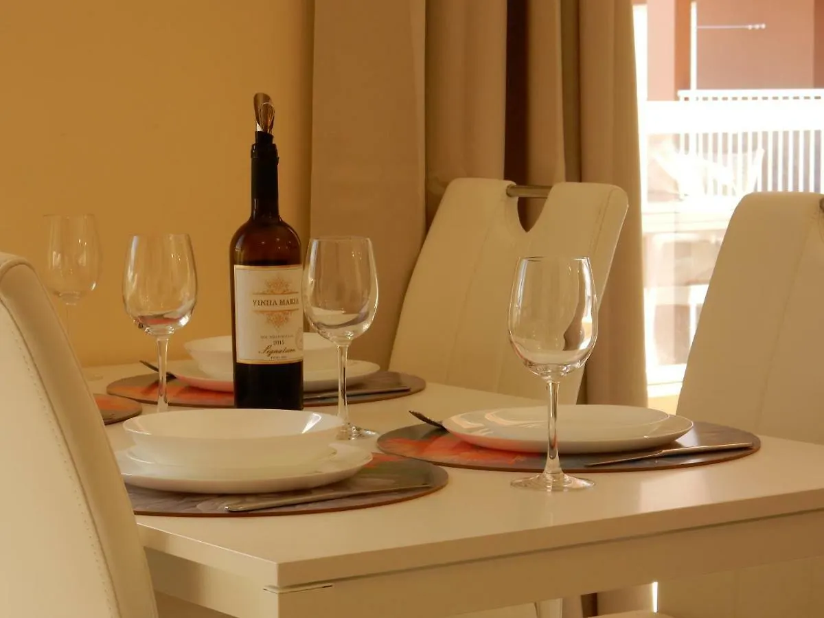 Appartement Beach & Sea Apt, Fast Wifi, Airco, Private Parking And Pool Portimão