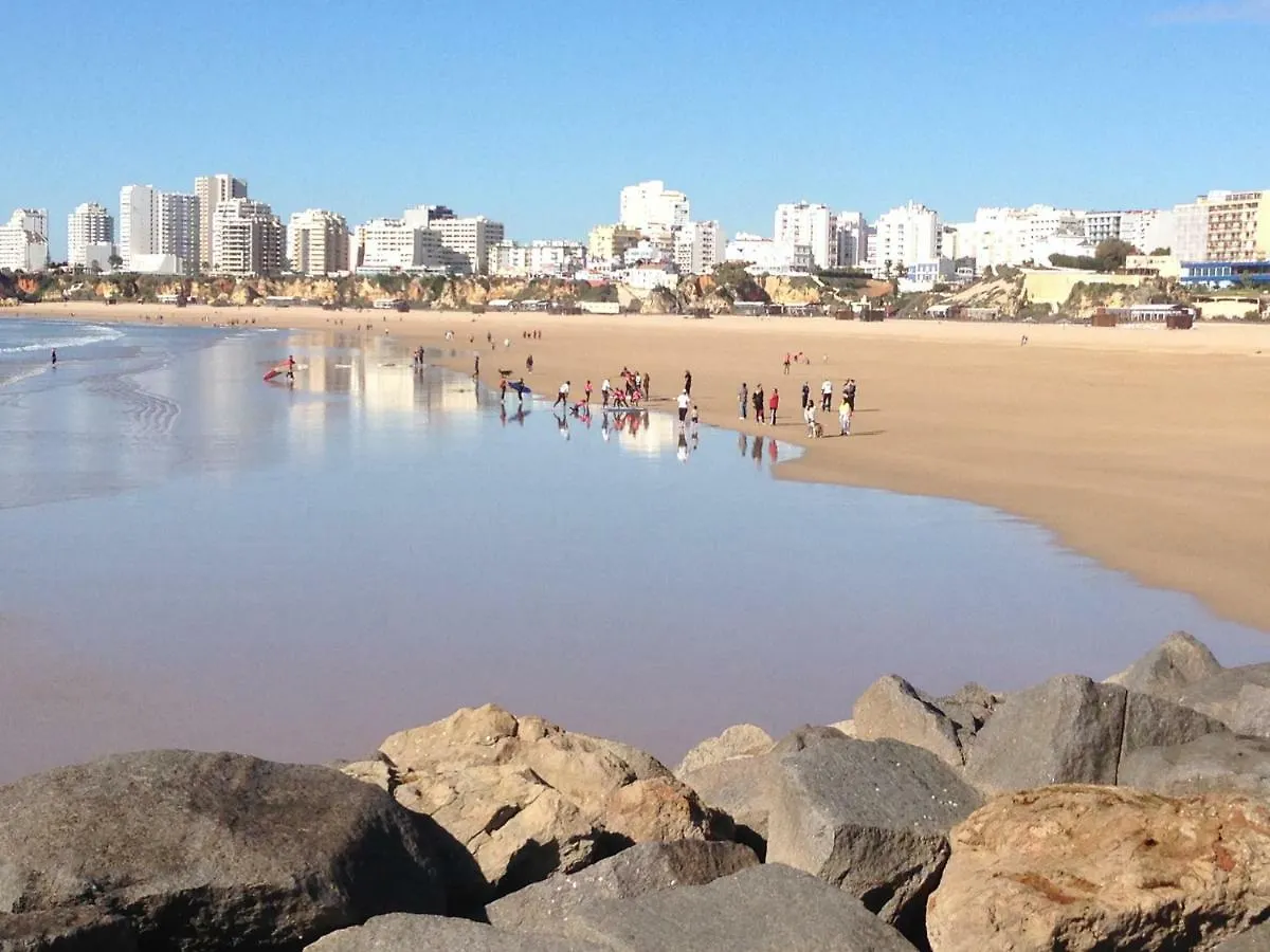 Appartement Beach & Sea Apt, Fast Wifi, Airco, Private Parking And Pool Portimão