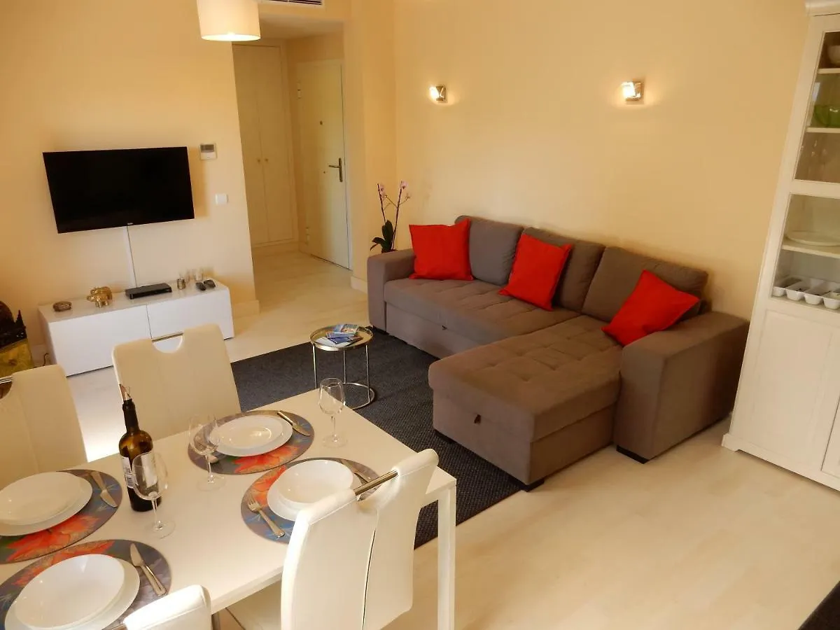 Appartement Beach & Sea Apt, Fast Wifi, Airco, Private Parking And Pool Portimão