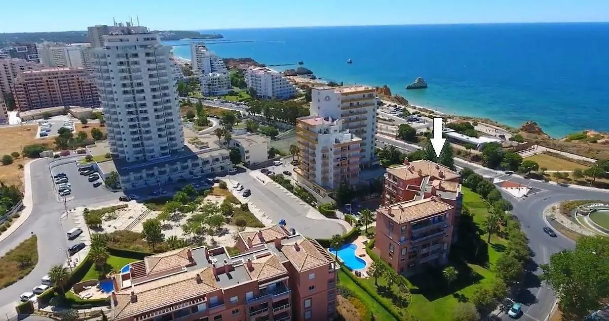 Beach & Sea Apt, Fast Wifi, Airco, Private Parking And Pool Portimão